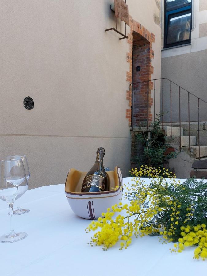 Cottage Le Reve D'Esther, Atypical And Elegant! โชเลต์ ภายนอก รูปภาพ